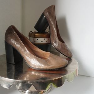 Patricia Nash Heels Silver
